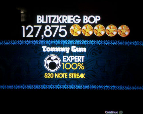 blitzkrieg-bop-gold100.jpg